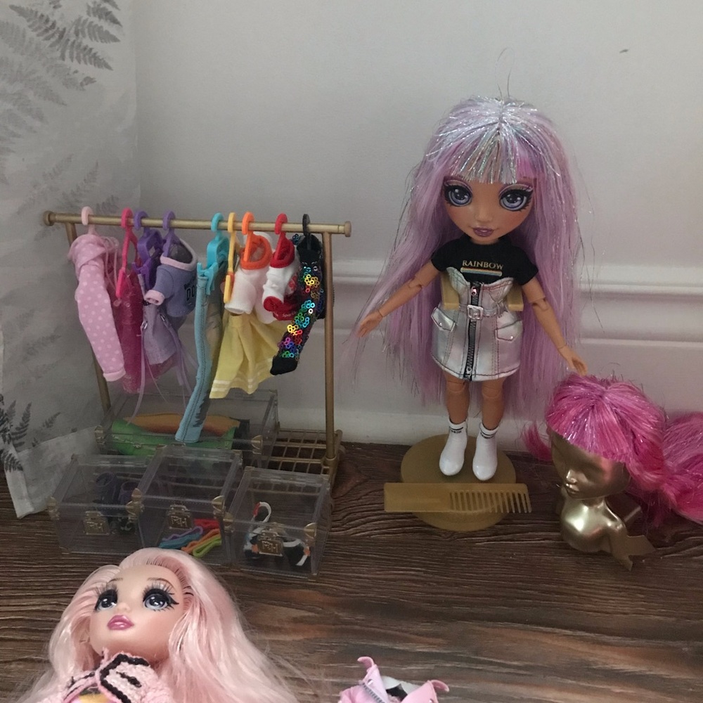 Rainbow High Avery Styles Doll